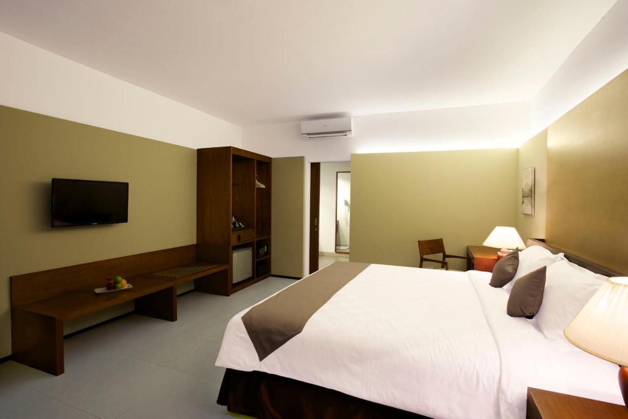 Hotel Neo+ Green Savana Sentul City Bogor Luaran gambar